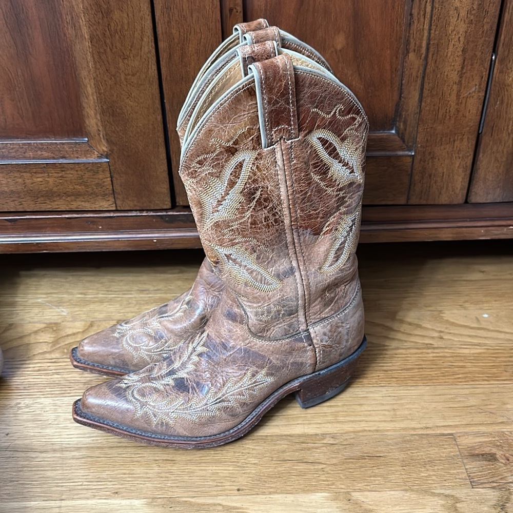 Justin Bri Boots size 6.5